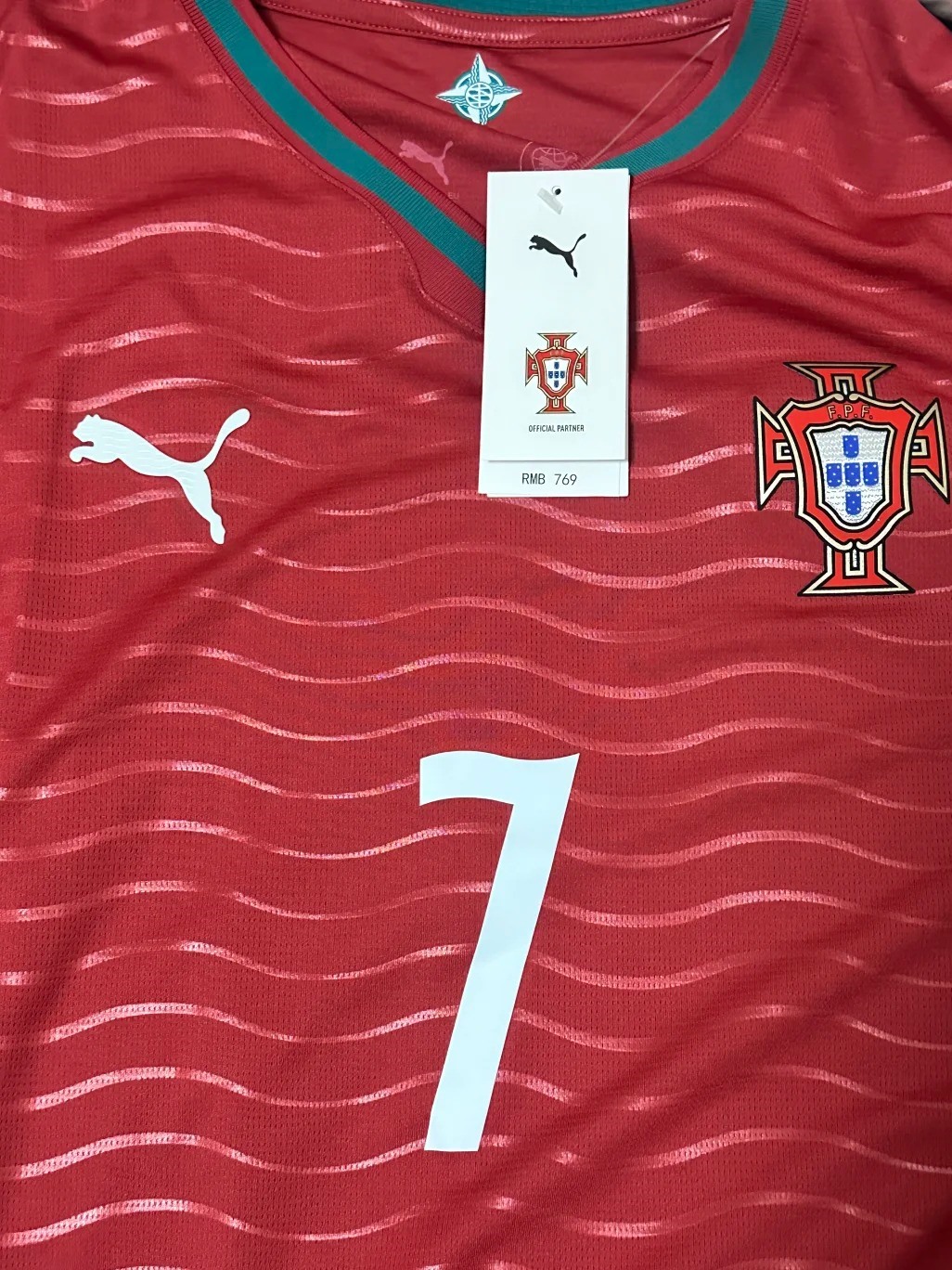 Portugal home close-up customer review